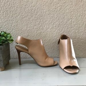 •Charles David• Nude Slingbacks